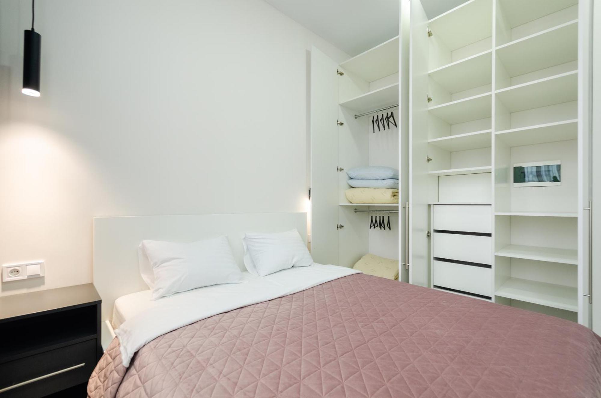 Petrovdom Inn Rc Diplomat Hall -The Smart Hotel Apartment Panoramic City View I Kiev Buitenkant foto