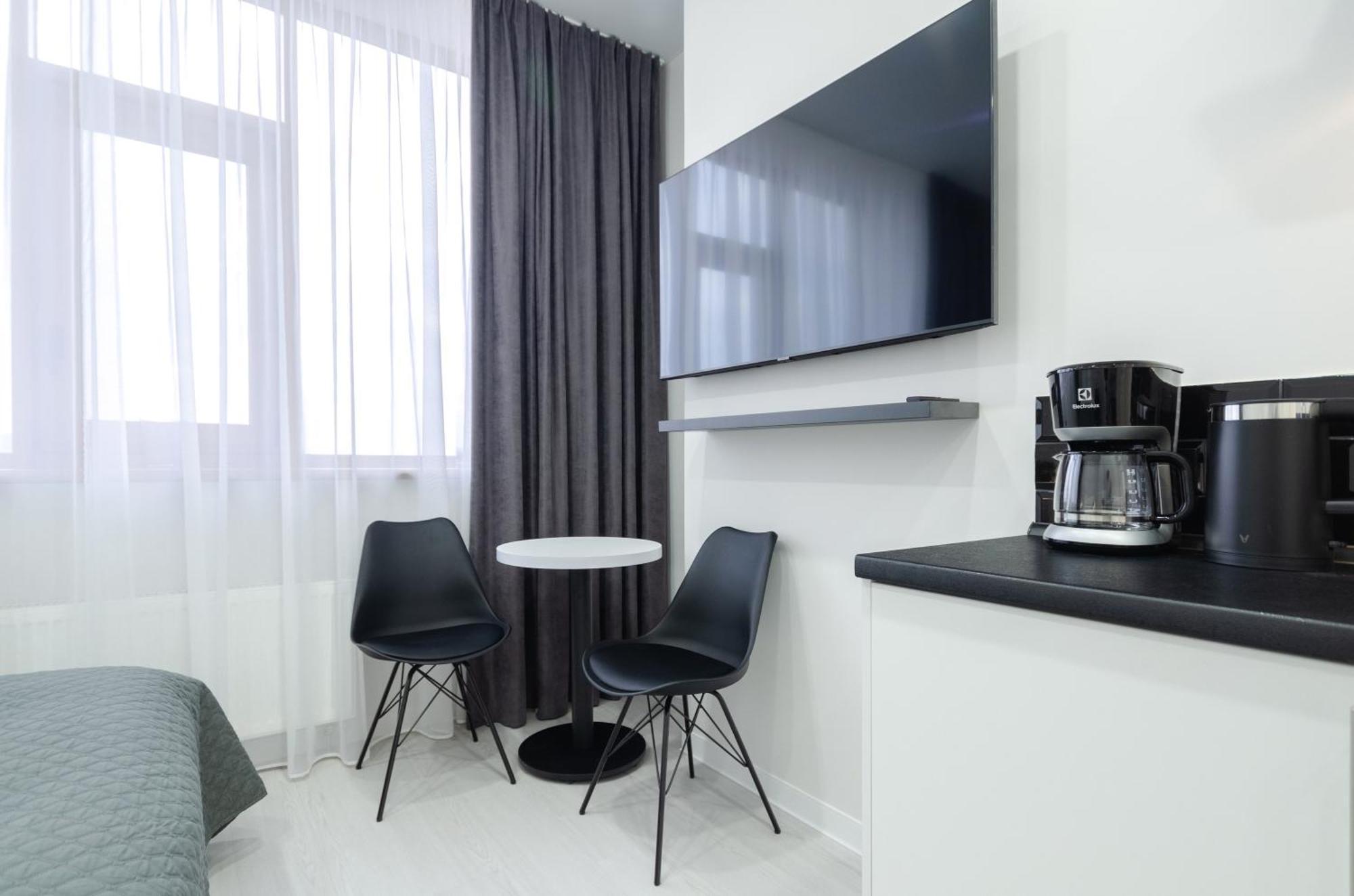 Petrovdom Inn Rc Diplomat Hall -The Smart Hotel Apartment Panoramic City View I Kiev Buitenkant foto
