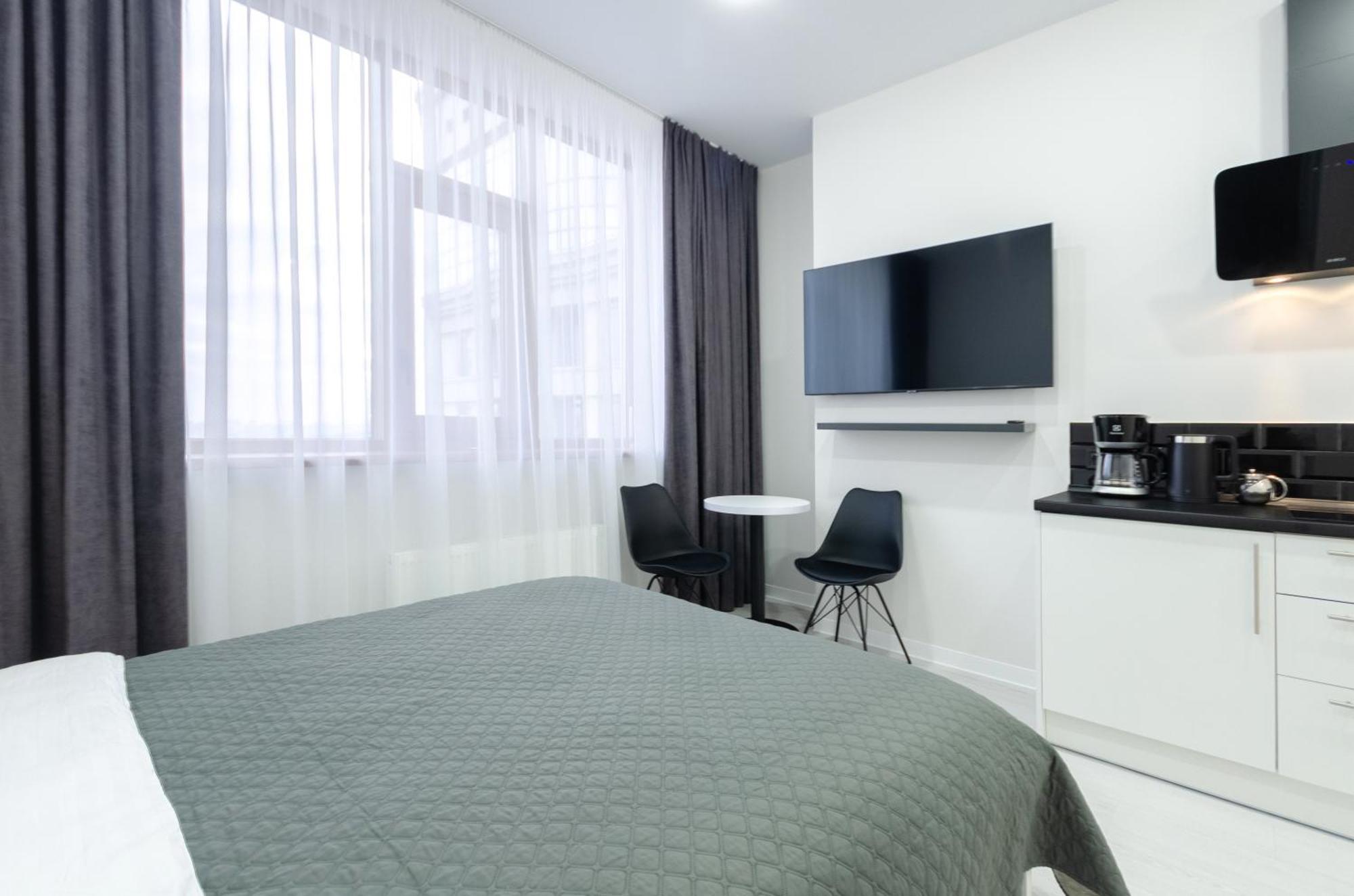 Petrovdom Inn Rc Diplomat Hall -The Smart Hotel Apartment Panoramic City View I Kiev Buitenkant foto